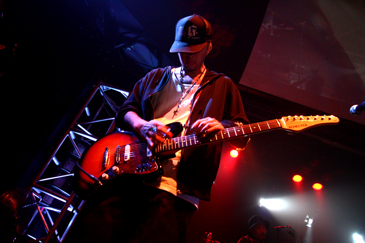 Click to enlarge Highslide JS
