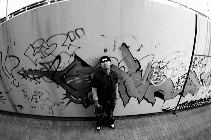 Click to enlarge Highslide JS