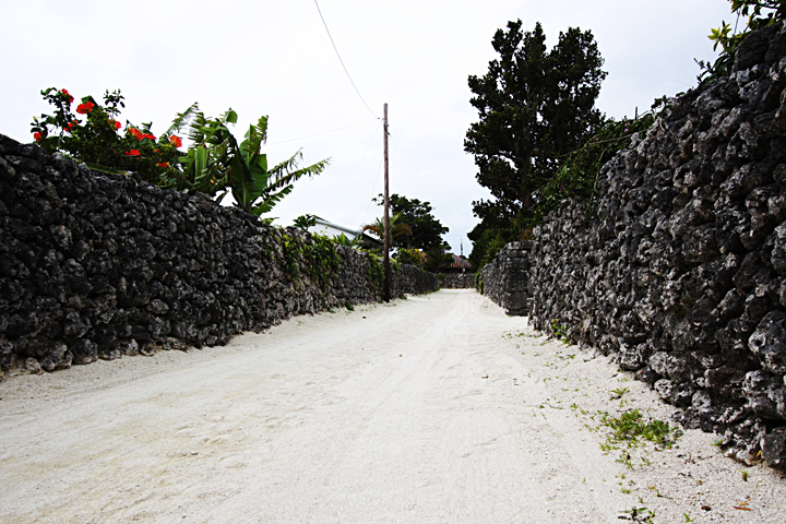 Click to enlarge Highslide JS